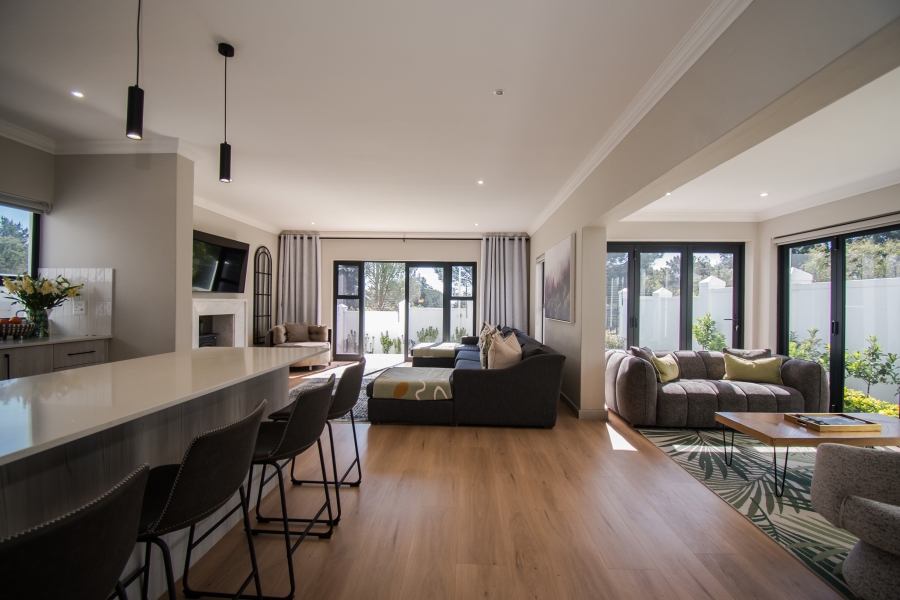 3 Bedroom Property for Sale in Helderberg Village Western Cape